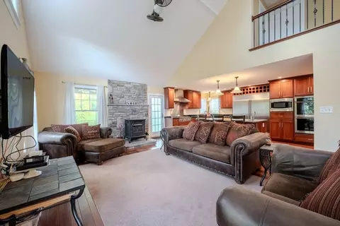 91 Francis St, Worcester, MA 01606 photo 14