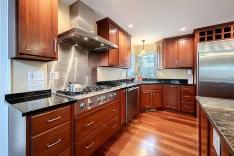 91 Francis St, Worcester, MA 01606 photo 6