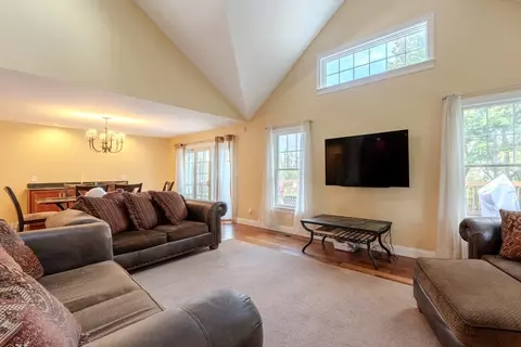 91 Francis St, Worcester, MA 01606 photo 13