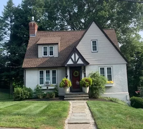 7 Green Hill Ave, Worcester, MA 01605