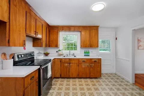 Kitchen - 33 Dover Rd, Millis, MA 02054 photo 4 of 4