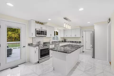 3 King Philip Path, Mendon, MA 01756 photo 11