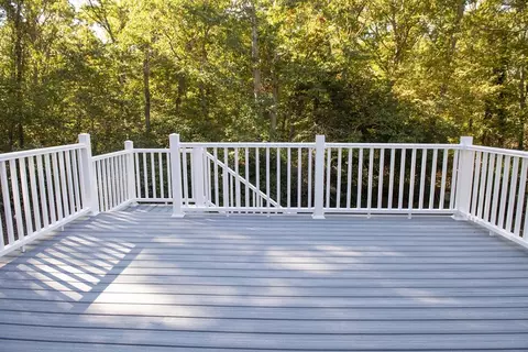 Exterior - 7 Warwick Way, Mashpee, MA 02649 photo 2 of 7