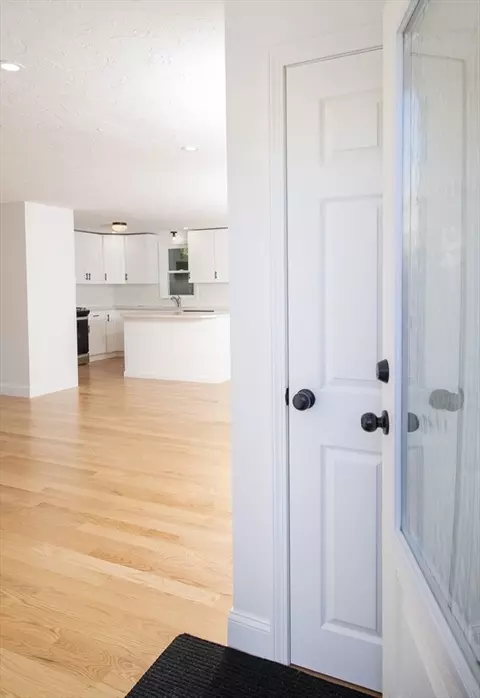 Entry Way - 7 Warwick Way, Mashpee, MA 02649 photo 1 of 4