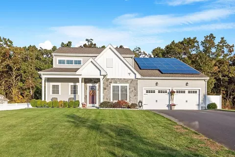 50 Brady Ct, Uxbridge, MA 01569