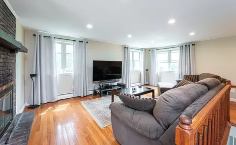 8 Jacques Ln, Gloucester, MA 01930 photo 5