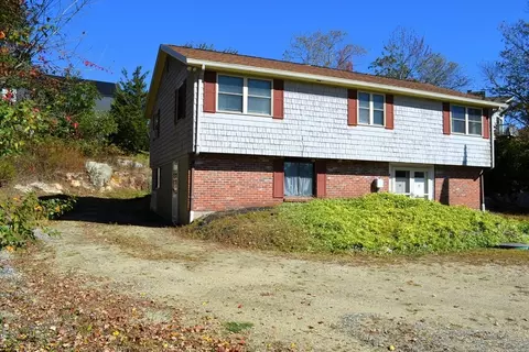 8 Jacques Ln, Gloucester, MA 01930 photo 2
