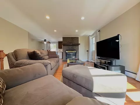 8 Jacques Ln, Gloucester, MA 01930 photo 7