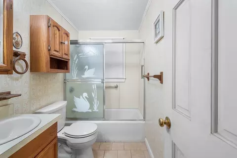 451 Pleasant St, Raynham, MA 02767 photo 18