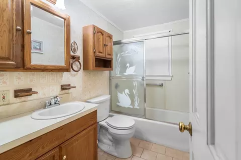 451 Pleasant St, Raynham, MA 02767 photo 19