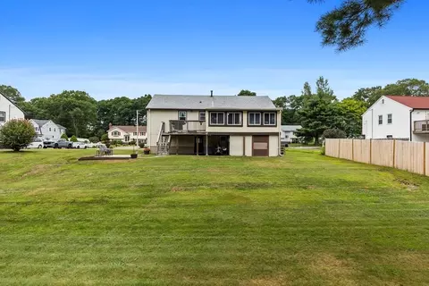 Exterior - 19 Maple Rd, Randolph, MA 02368 photo 2 of 2