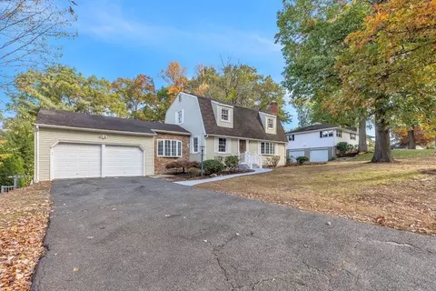 Exterior - 281 Newton Rd, Springfield, MA 01118 photo 2 of 8
