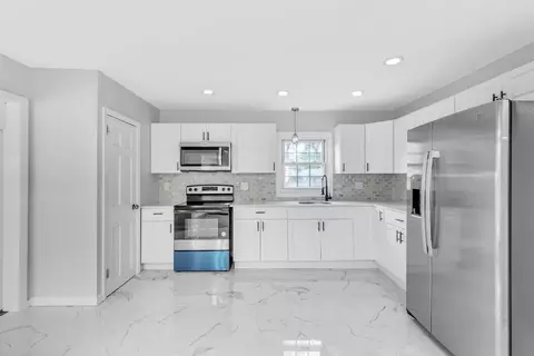 Kitchen - 281 Newton Rd, Springfield, MA 01118 photo 1 of 1