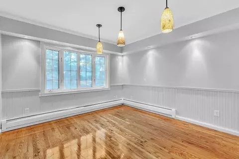 Living - 281 Newton Rd, Springfield, MA 01118 photo 6 of 6