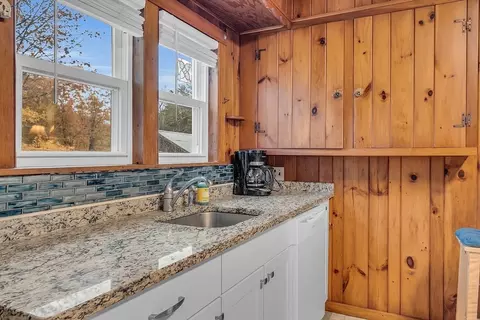 41 Orange Rd, Warwick, MA 01378 photo 4