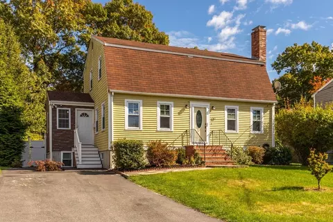 50 Sewell St, Brockton, MA 02301