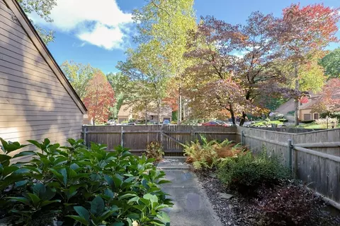 9 Appleton Cmn #9, Franklin, MA 02038 photo 4