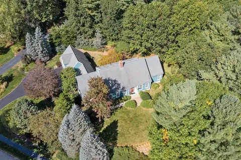 4 Village Green Ln, Holden, MA 01520