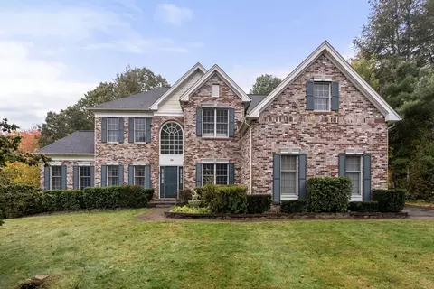 39 Langelier Ln, Marlborough, MA 01752