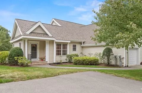 806 Alyssa Dr #806, Groveland, MA 01834