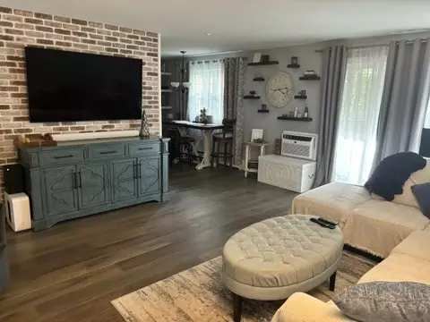 14 Edgelawn Ave #9, North Andover, MA 01845