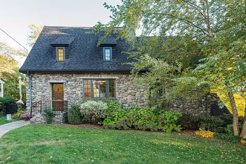 11 Hillcrest St, Arlington, MA 02476