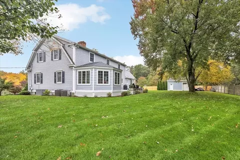 Exterior - 926 N Main St, Raynham, MA 02767 photo 8 of 8