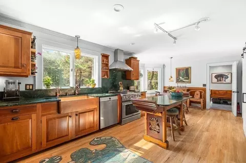 25 Leverett St, Gloucester, MA 01930 photo 12