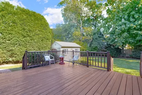 55 Berkshire Rd, Needham, MA 02492 photo 29