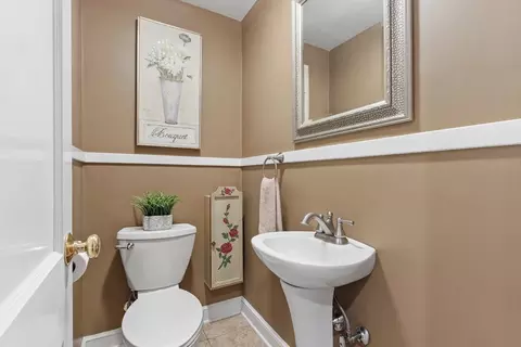 55 Berkshire Rd, Needham, MA 02492 photo 14