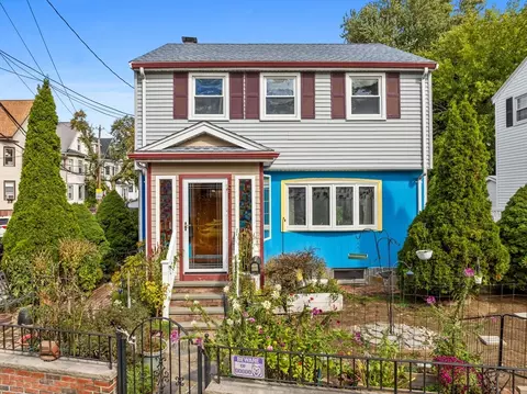 91 Vernon St, Somerville, MA 02145