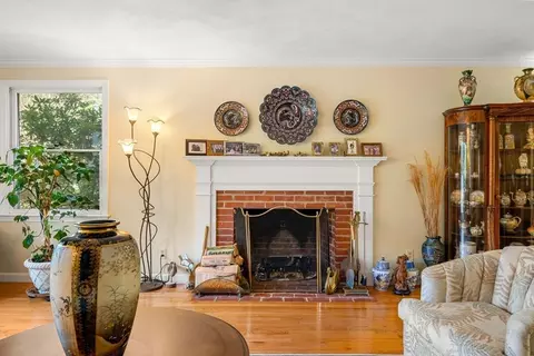 869 Charles River St, Needham, MA 02492 photo 5