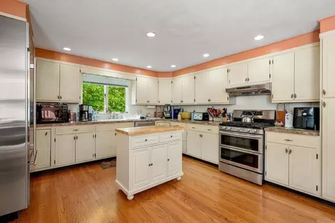 869 Charles River St, Needham, MA 02492 photo 11