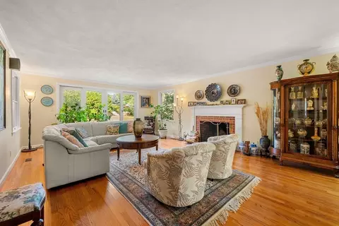 869 Charles River St, Needham, MA 02492 photo 3