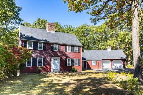 123 Apple Tree Hl, Fitchburg, MA 01420