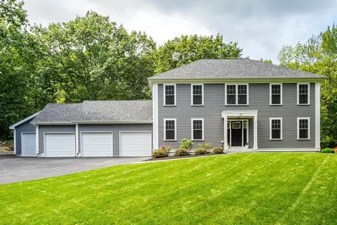 45 Howard St, Holden, MA 01520