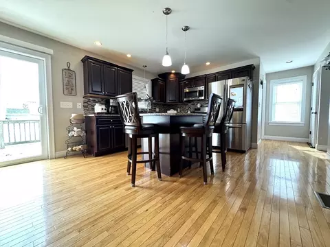 646 Laurel St, Fall River, MA 02721 photo 8