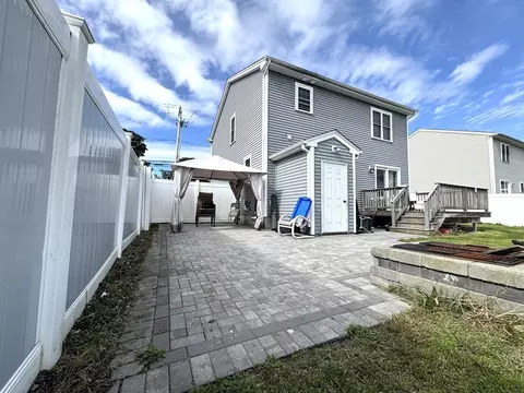 646 Laurel St, Fall River, MA 02721 photo 22