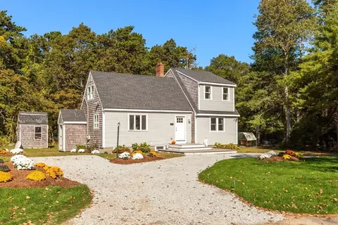245 Center Hill Rd, Plymouth, MA 02360