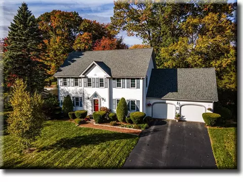 23 Bourbeau Ter, Newburyport, MA 01950