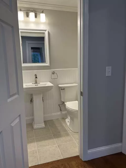 11 Exeter Ave, Methuen, MA 01844 photo 10