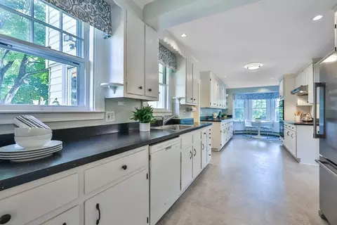 394 Webster St, Needham, MA 02494 photo 8