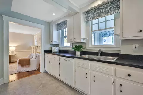 394 Webster St, Needham, MA 02494 photo 10