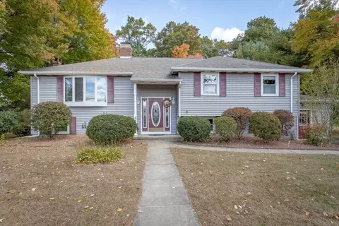 253 Rowley St, Agawam, MA 01001