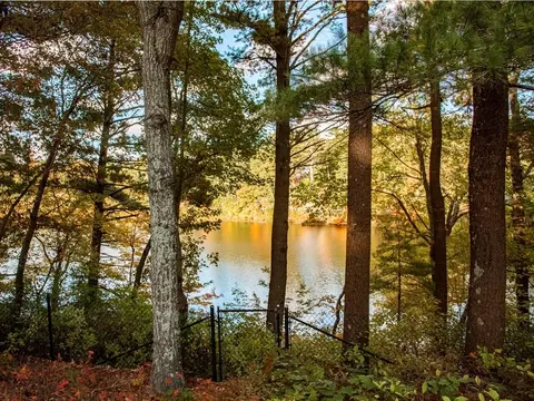 321 Billington St, Plymouth, MA 02360