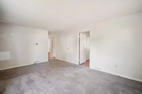 30 Ellen St, Springfield, MA 01104 photo 6