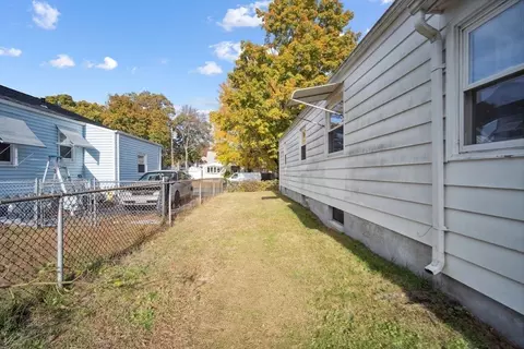 30 Ellen St, Springfield, MA 01104 photo 25