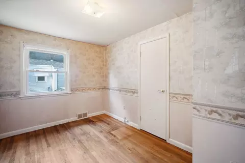 30 Ellen St, Springfield, MA 01104 photo 15