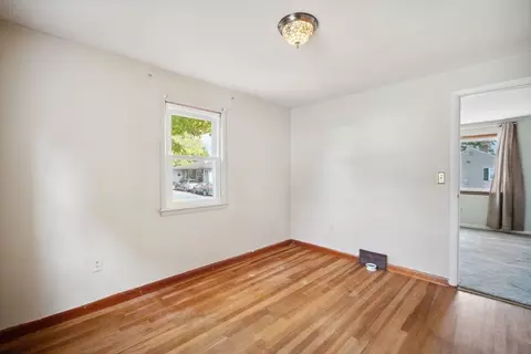 30 Ellen St, Springfield, MA 01104 photo 14
