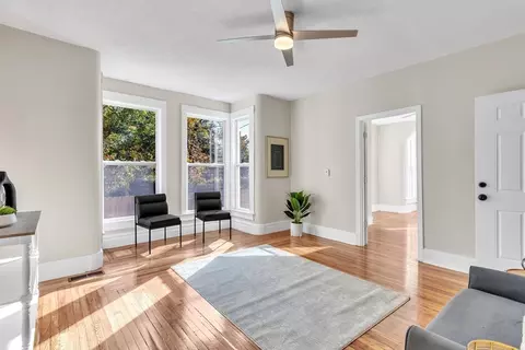 184 King St, Springfield, MA 01109 photo 6